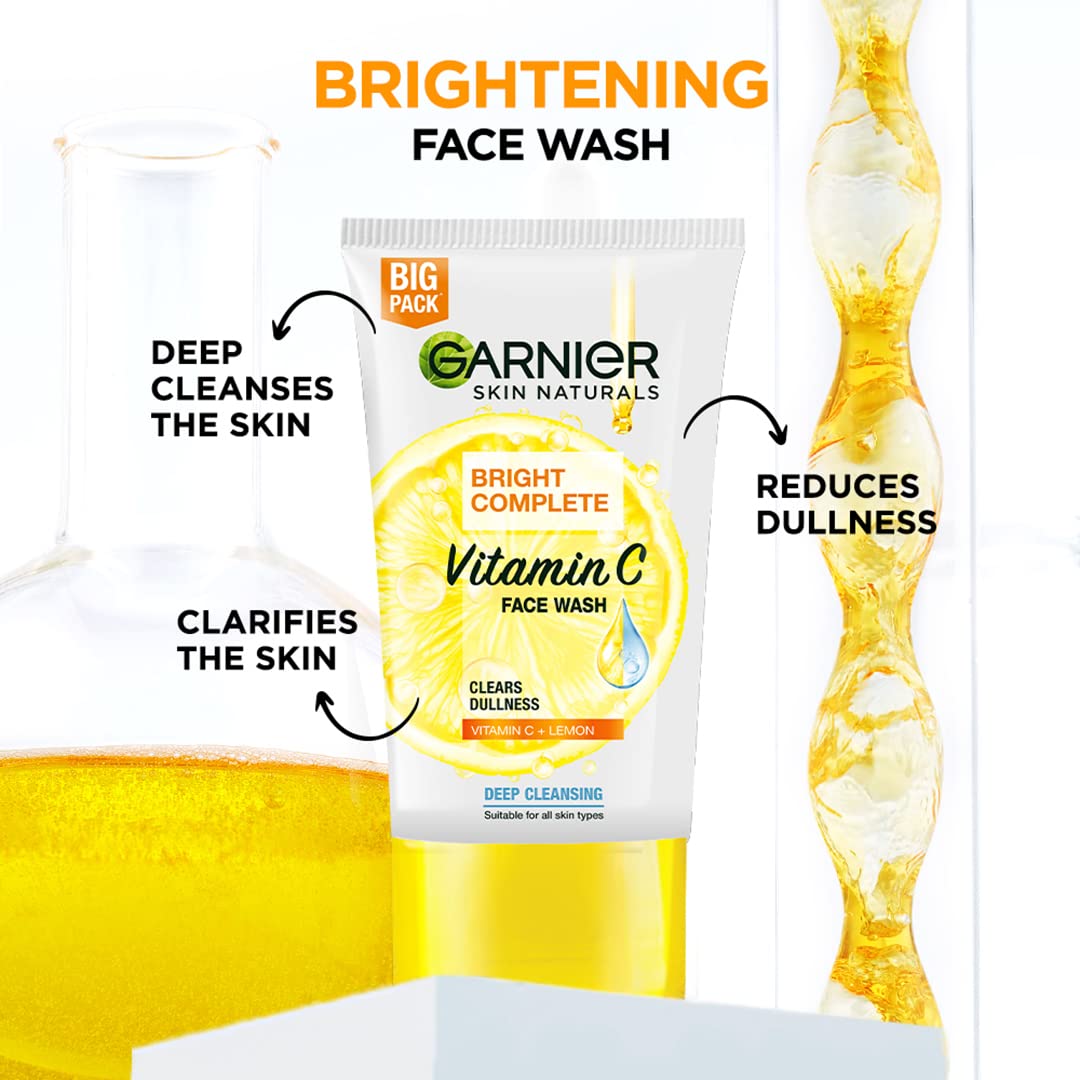 Garnier/ Bright Complete Vitamin C Face Wash/ Clears Dullness (100gm)