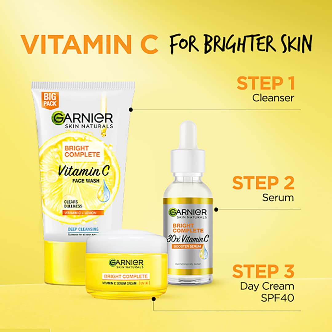 Garnier/ Bright Complete Vitamin C Face Wash/ Clears Dullness (100gm)